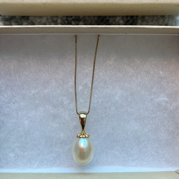 New in box - Macy's Freshwater Pearl Pendant Necklace - Picture 8 of 12